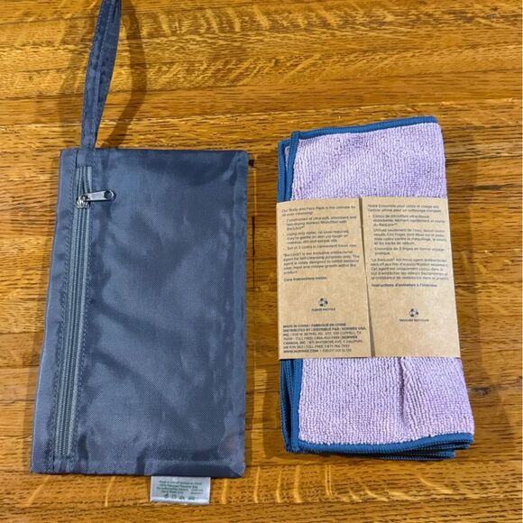 Norwex Small Body and Face Cloths  Lavender Set of 3 and Charcoal Wristlet NWT - Picture 9 of 11